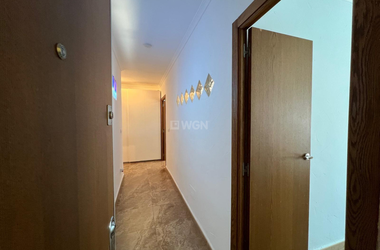 Wiederverkauf - Wohnung - Torrevieja - Estacion De Autobuses