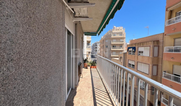 Wiederverkauf - Wohnung - Torrevieja - Estacion De Autobuses