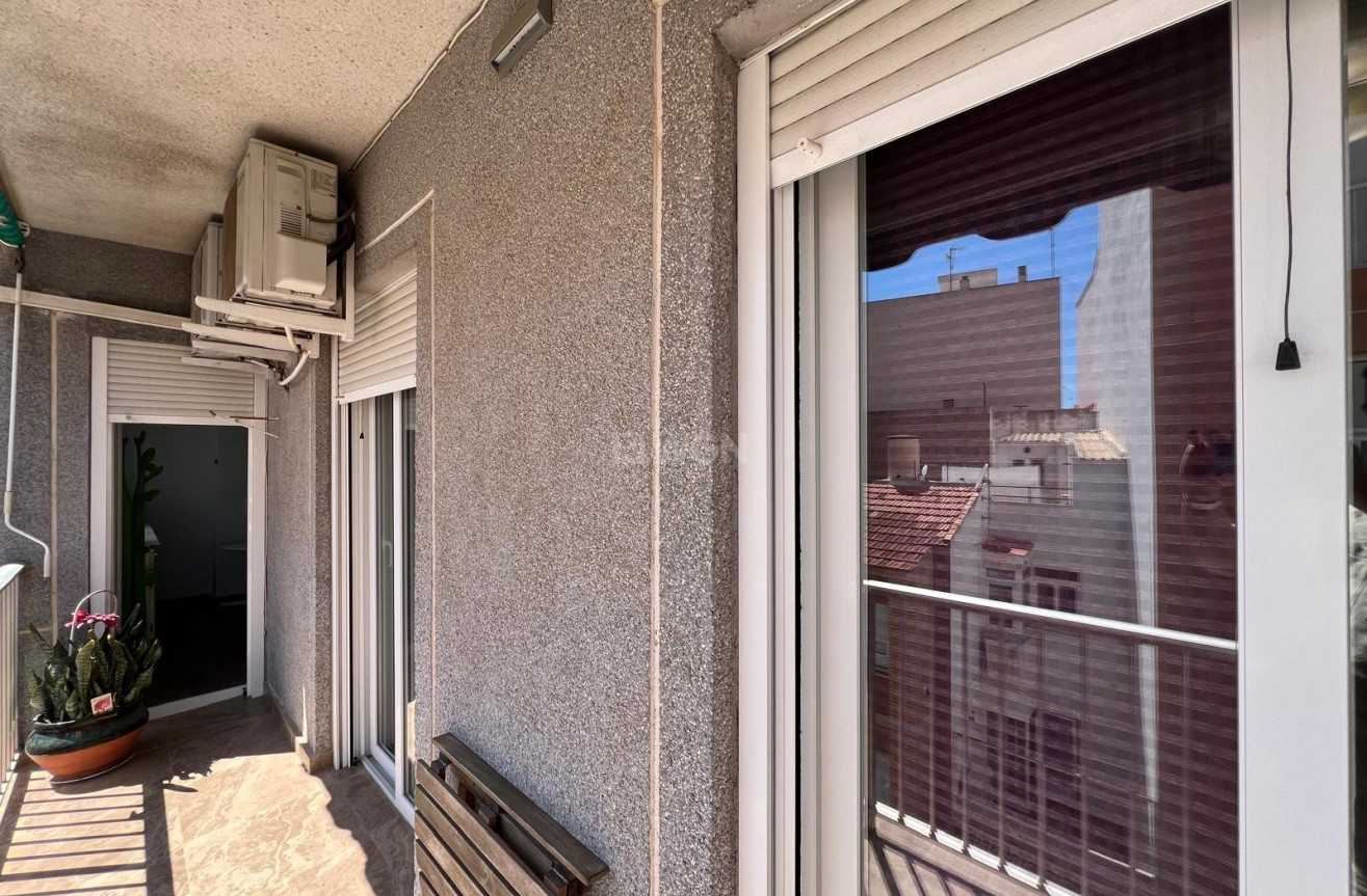 Wiederverkauf - Wohnung - Torrevieja - Estacion De Autobuses