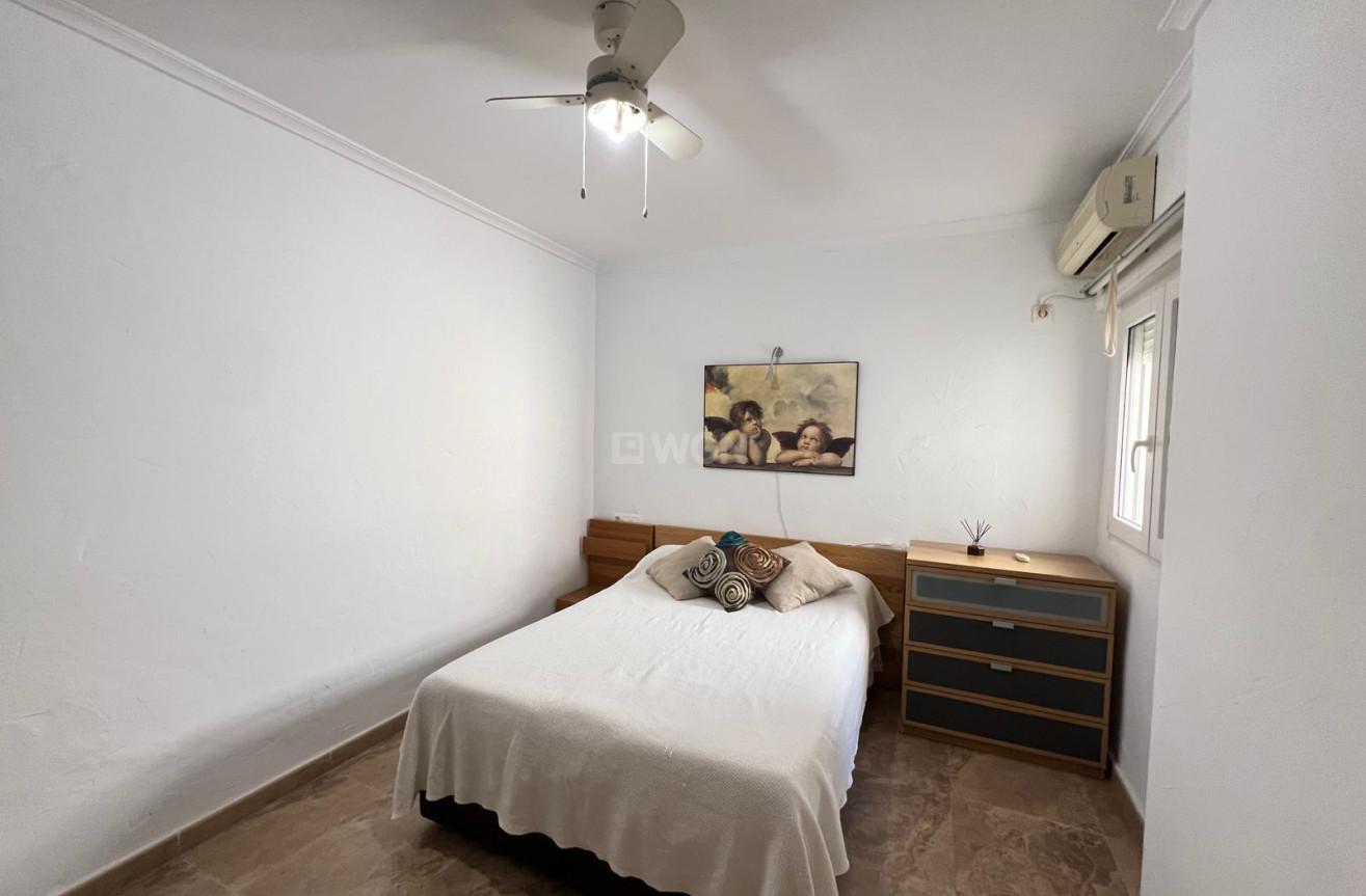 Wiederverkauf - Wohnung - Torrevieja - Estacion De Autobuses