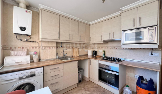 Wiederverkauf - Wohnung - Torrevieja - Estacion De Autobuses