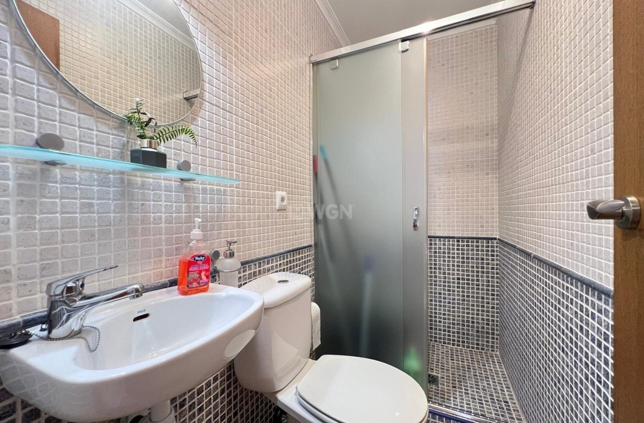 Wiederverkauf - Wohnung - Torrevieja - Estacion De Autobuses