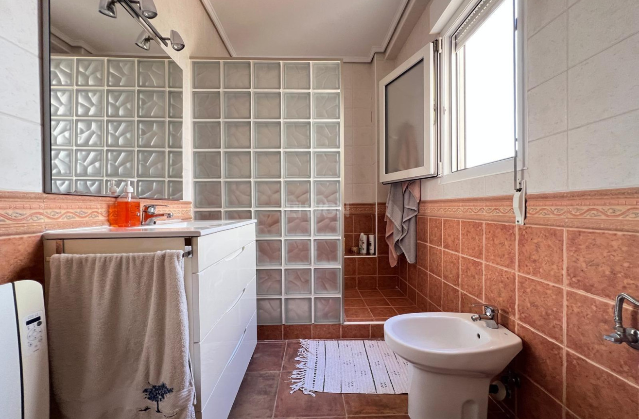 Wiederverkauf - Wohnung - Torrevieja - Estacion De Autobuses