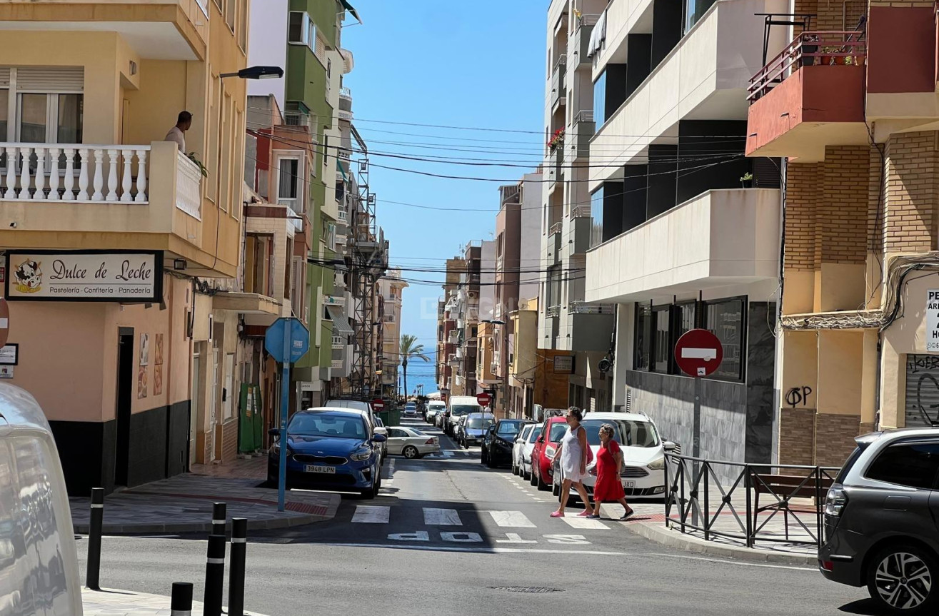Wiederverkauf - Wohnung - Torrevieja - Estacion De Autobuses