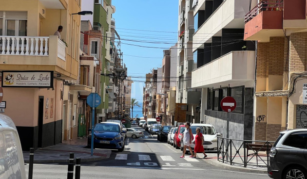 Wiederverkauf - Wohnung - Torrevieja - Estacion De Autobuses