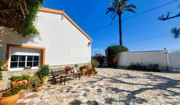 Odsprzedaż - Villa - La Marina - Costa Blanca