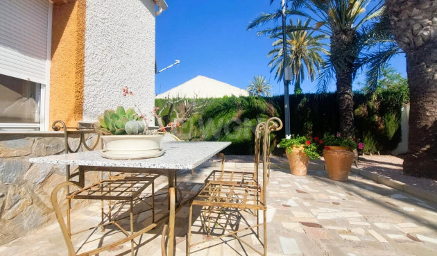 Odsprzedaż - Villa - La Marina - Costa Blanca