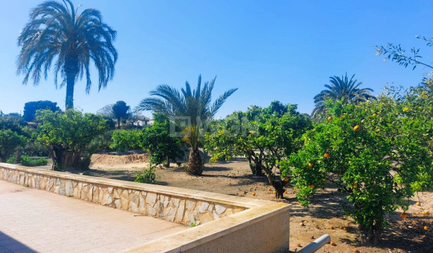 Odsprzedaż - Villa - La Marina - Costa Blanca