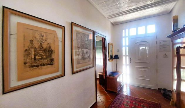 Odsprzedaż - Villa - La Marina - Costa Blanca