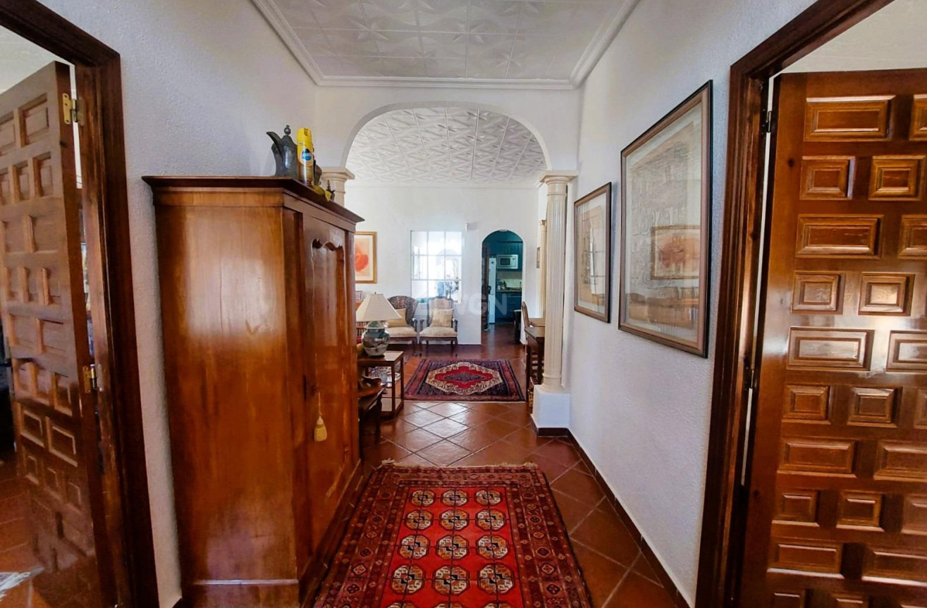 Odsprzedaż - Villa - La Marina - Costa Blanca