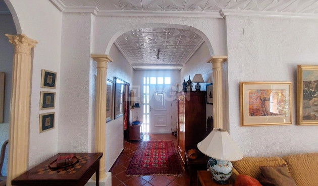 Odsprzedaż - Villa - La Marina - Costa Blanca