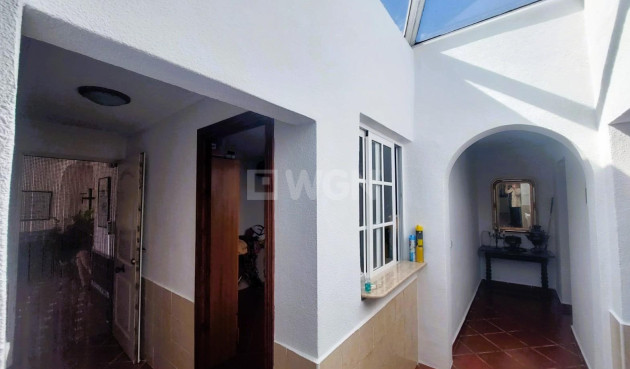 Odsprzedaż - Villa - La Marina - Costa Blanca