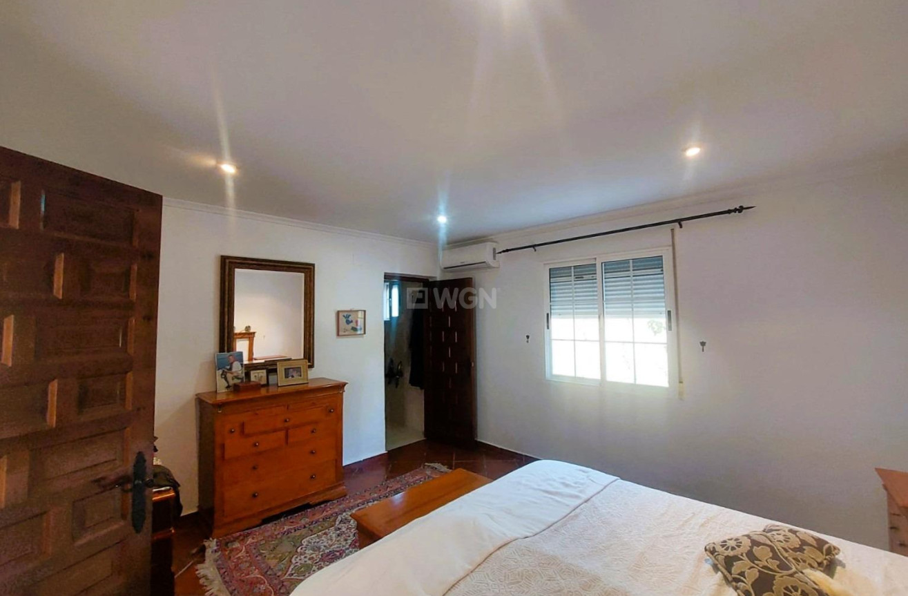 Odsprzedaż - Villa - La Marina - Costa Blanca