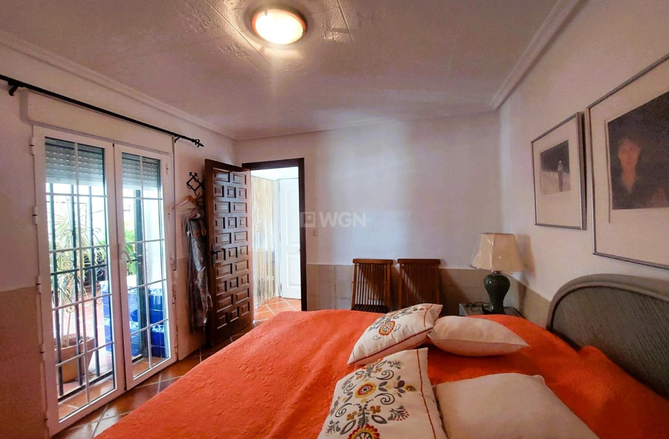 Odsprzedaż - Villa - La Marina - Costa Blanca