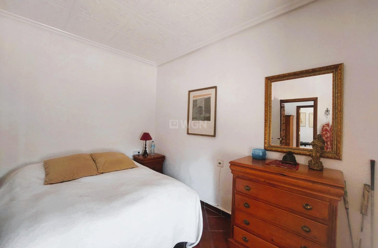 Odsprzedaż - Villa - La Marina - Costa Blanca