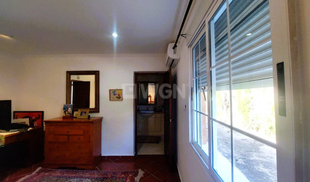 Odsprzedaż - Villa - La Marina - Costa Blanca