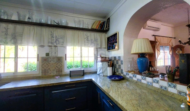 Odsprzedaż - Villa - La Marina - Costa Blanca