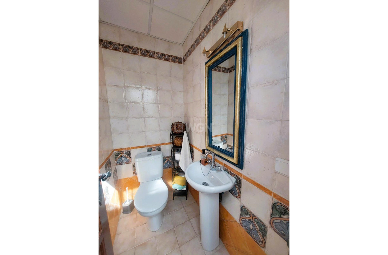 Odsprzedaż - Villa - La Marina - Costa Blanca