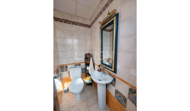 Odsprzedaż - Villa - La Marina - Costa Blanca