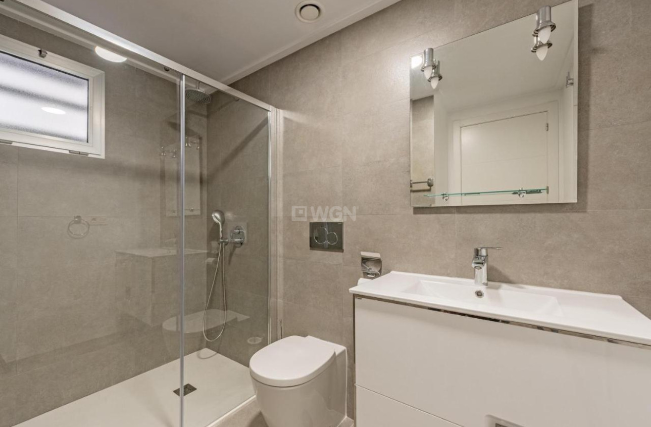 Odsprzedaż - Bungalow - Torrevieja - Auguas Neuvas