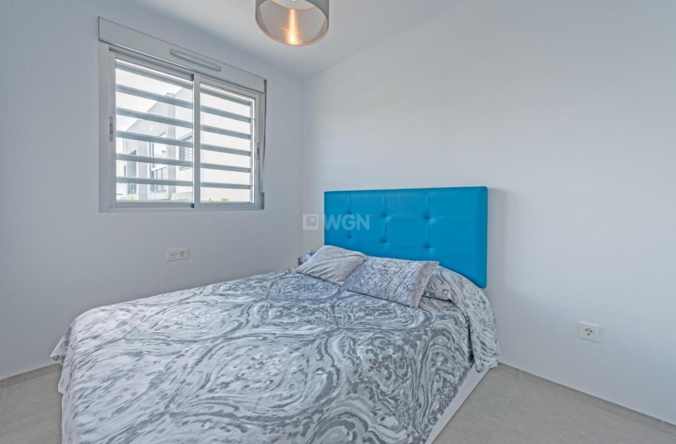 Odsprzedaż - Bungalow - Torrevieja - Auguas Neuvas