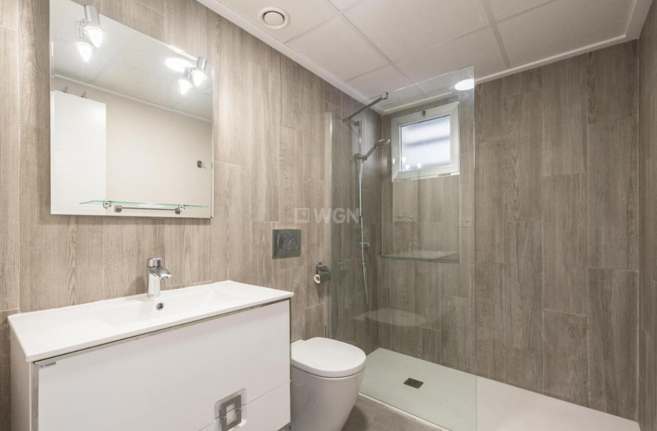 Odsprzedaż - Bungalow - Torrevieja - Auguas Neuvas