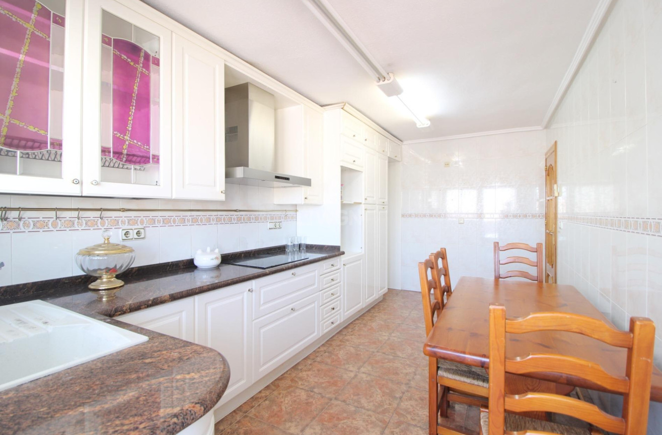 Resale - Apartment / flat - Torrevieja