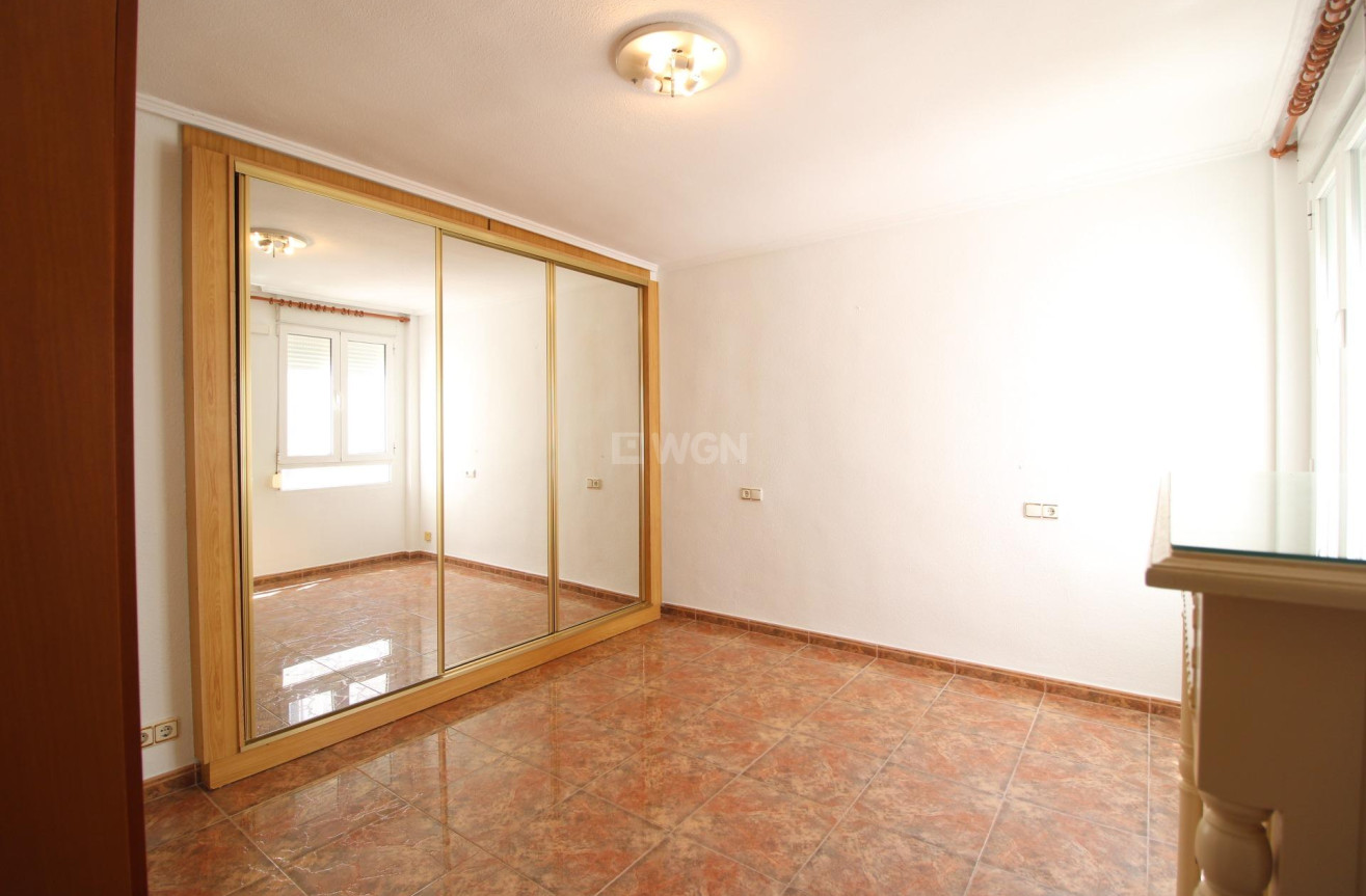 Resale - Apartment / flat - Torrevieja