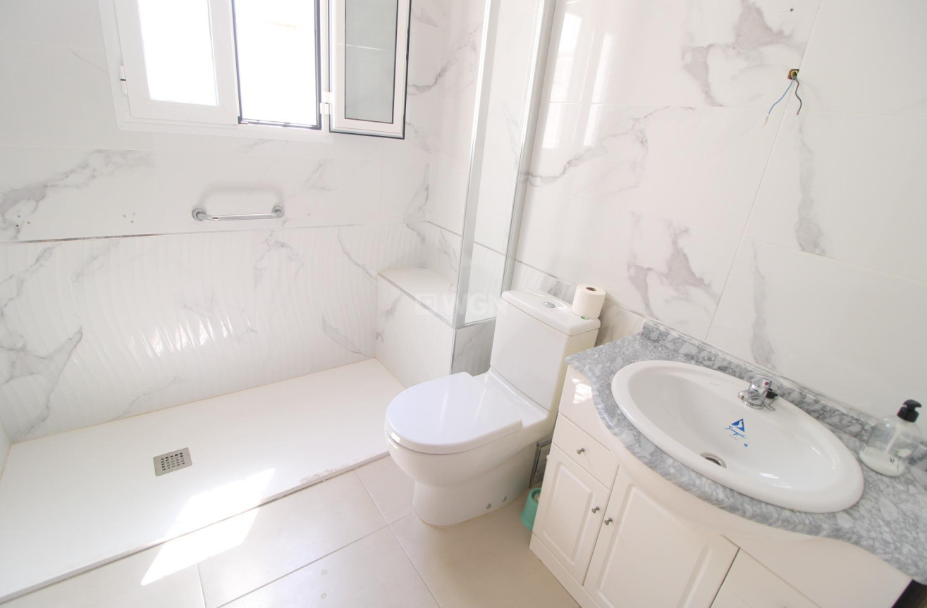 Resale - Apartment / flat - Torrevieja