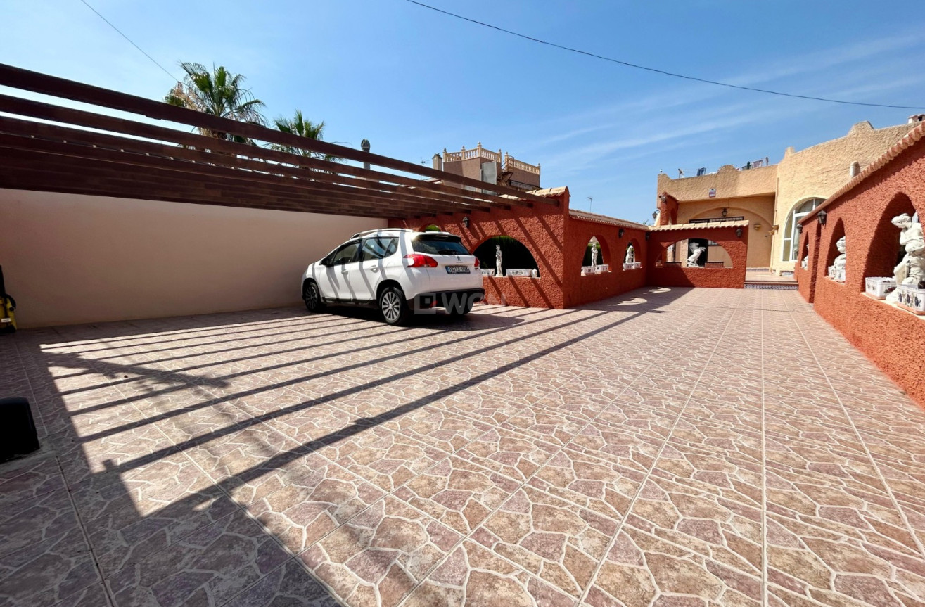 Wiederverkauf - Villa - El Chaparral - Inland