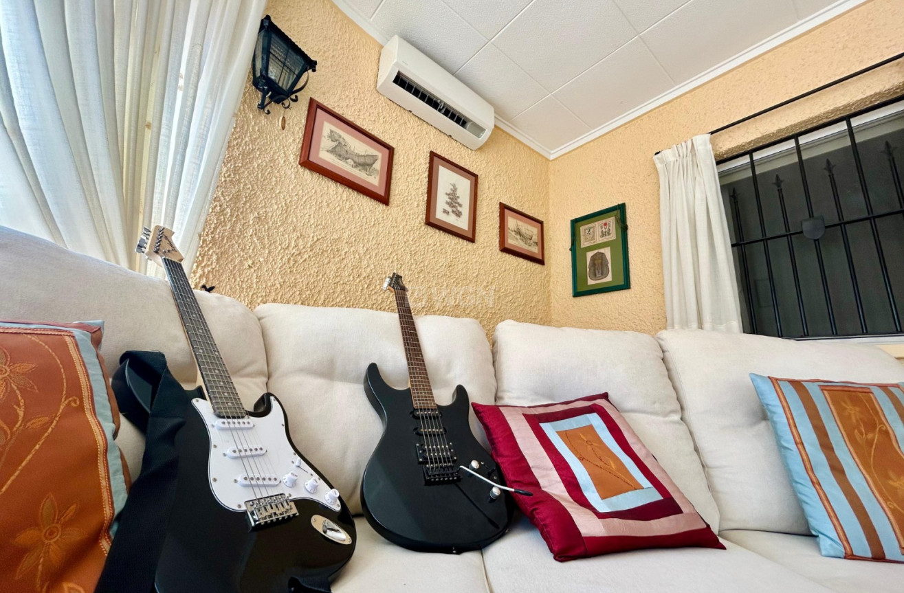 Wiederverkauf - Villa - El Chaparral - Inland