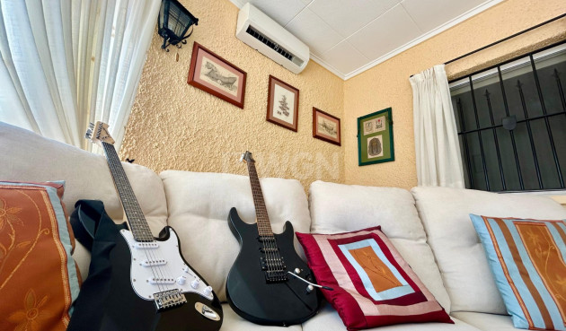 Wiederverkauf - Villa - El Chaparral - Inland