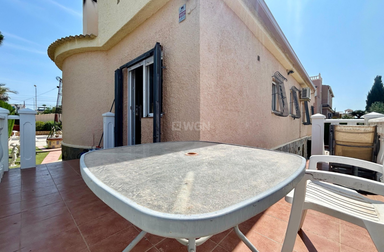 Wiederverkauf - Villa - El Chaparral - Inland