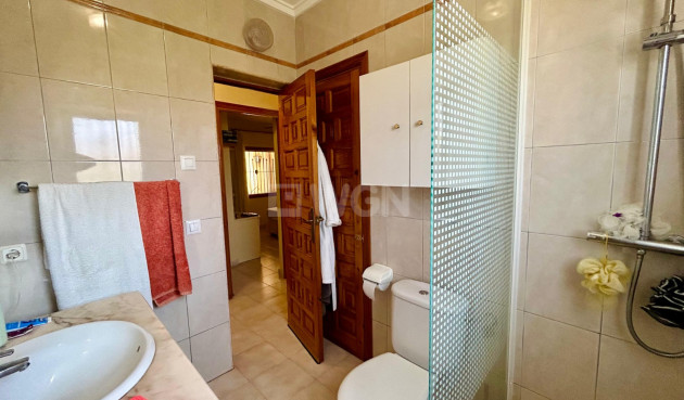 Wiederverkauf - Villa - El Chaparral - Inland