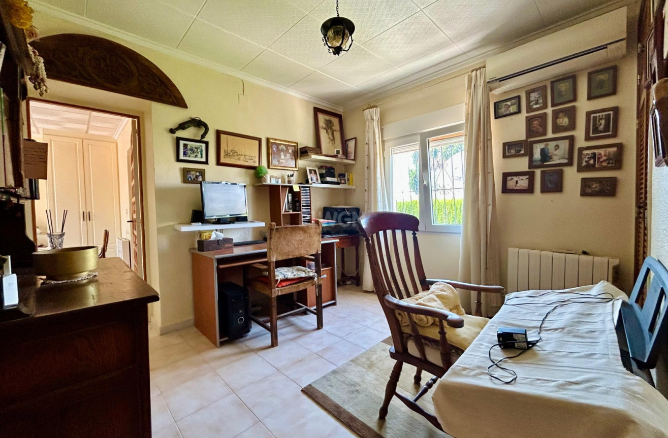 Wiederverkauf - Villa - El Chaparral - Inland