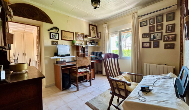 Wiederverkauf - Villa - El Chaparral - Inland