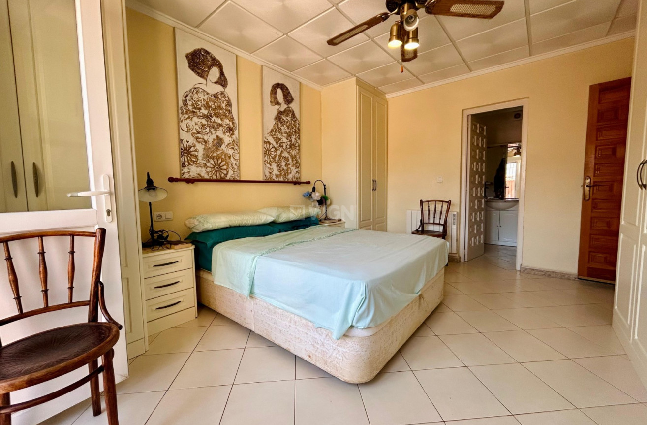 Wiederverkauf - Villa - El Chaparral - Inland