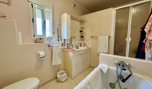 Wiederverkauf - Villa - El Chaparral - Inland