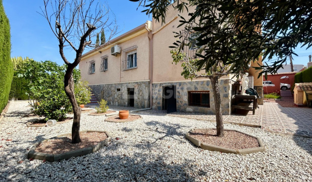 Wiederverkauf - Villa - El Chaparral - Inland