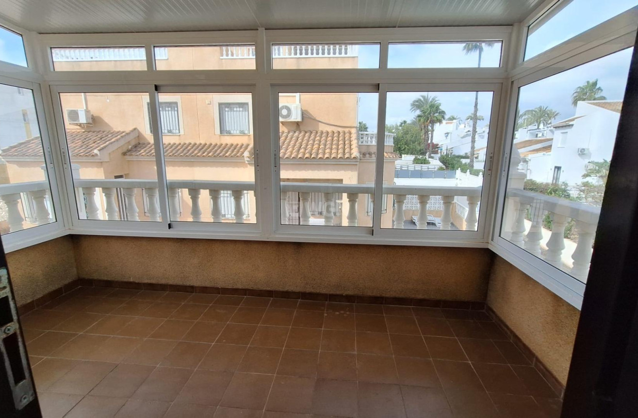 Wiederverkauf - Villa - Orihuela Costa - Villamartín-las Filipinas