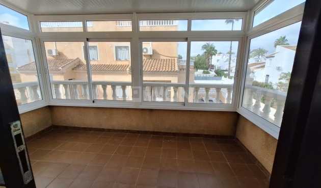 Wiederverkauf - Villa - Orihuela Costa - Villamartín-las Filipinas