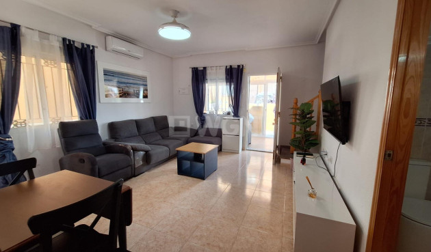 Wiederverkauf - Villa - Orihuela Costa - Villamartín-las Filipinas