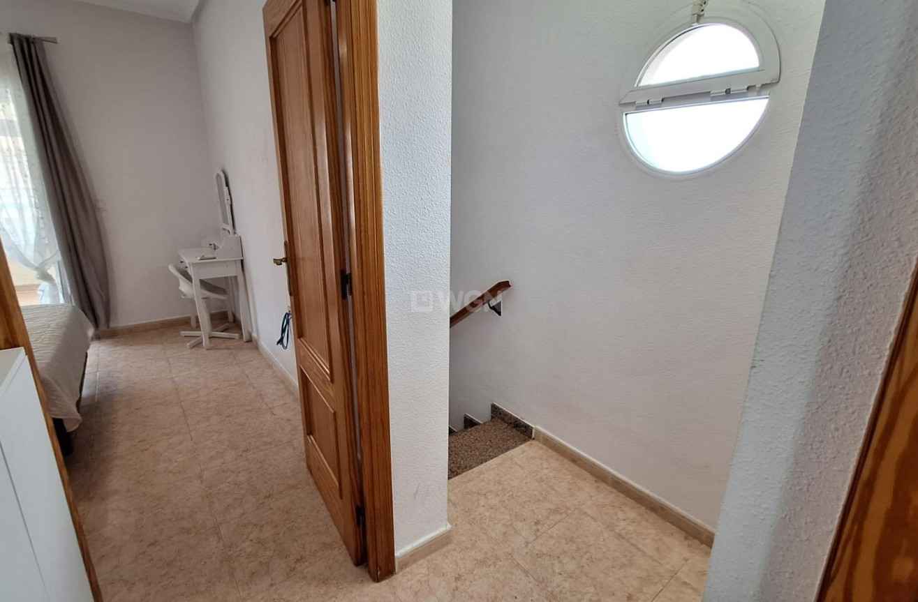 Wiederverkauf - Villa - Orihuela Costa - Villamartín-las Filipinas