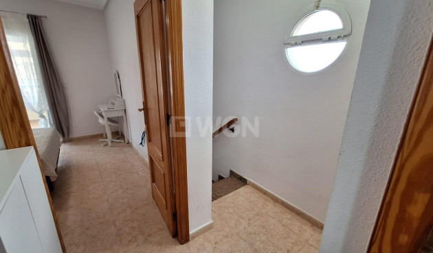 Wiederverkauf - Villa - Orihuela Costa - Villamartín-las Filipinas