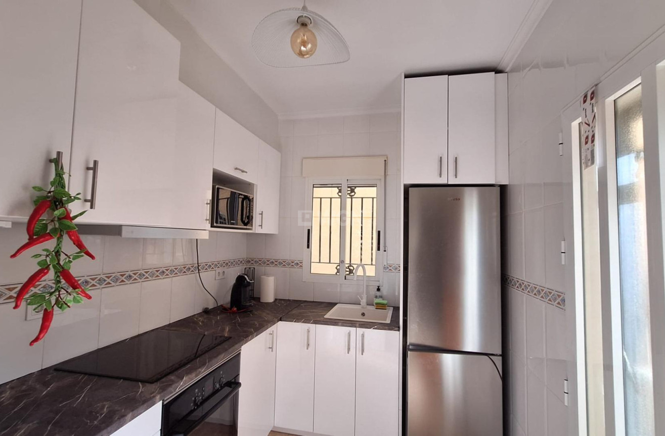 Wiederverkauf - Villa - Orihuela Costa - Villamartín-las Filipinas