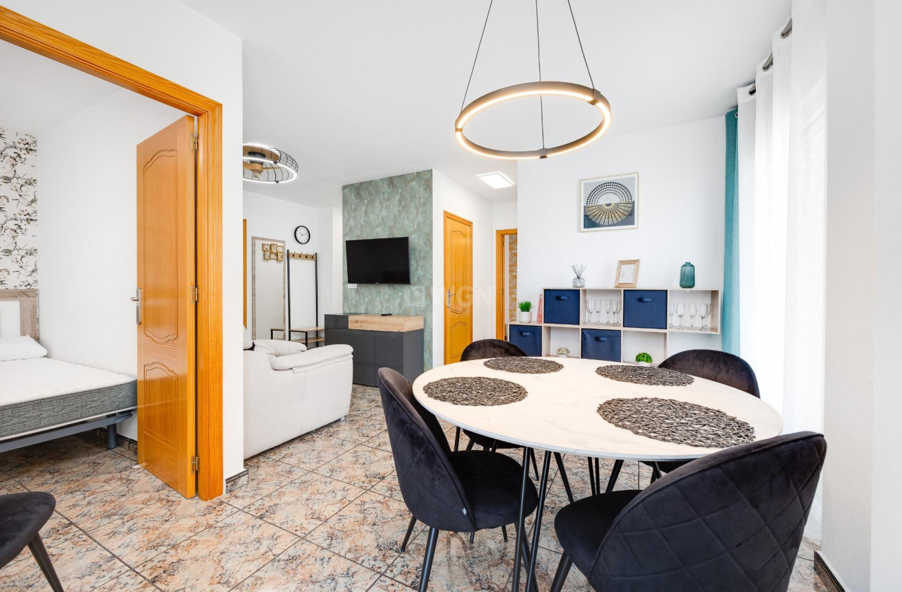 Reventa - Apartamento / piso - Torrevieja - Playa De Los Naufragos