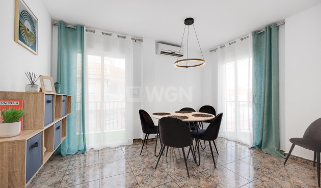 Reventa - Apartamento / piso - Torrevieja - Playa De Los Naufragos