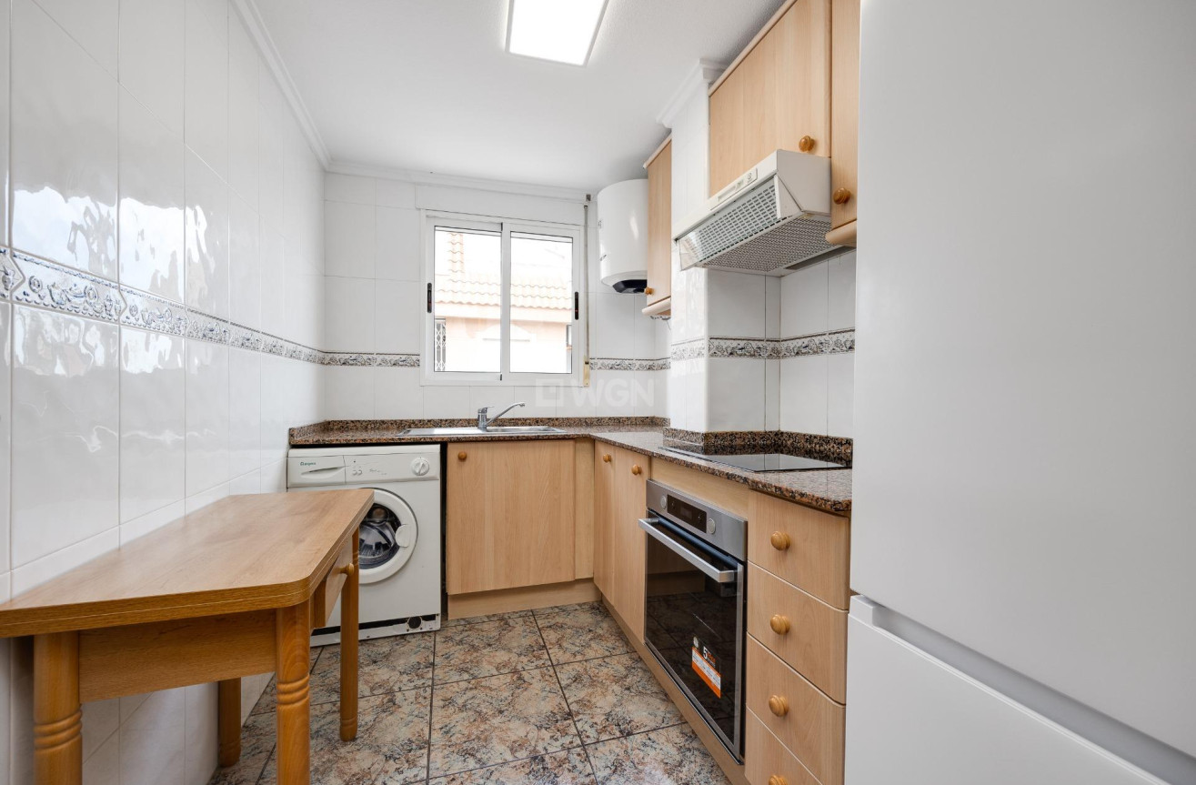 Reventa - Apartamento / piso - Torrevieja - Playa De Los Naufragos