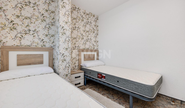 Reventa - Apartamento / piso - Torrevieja - Playa De Los Naufragos