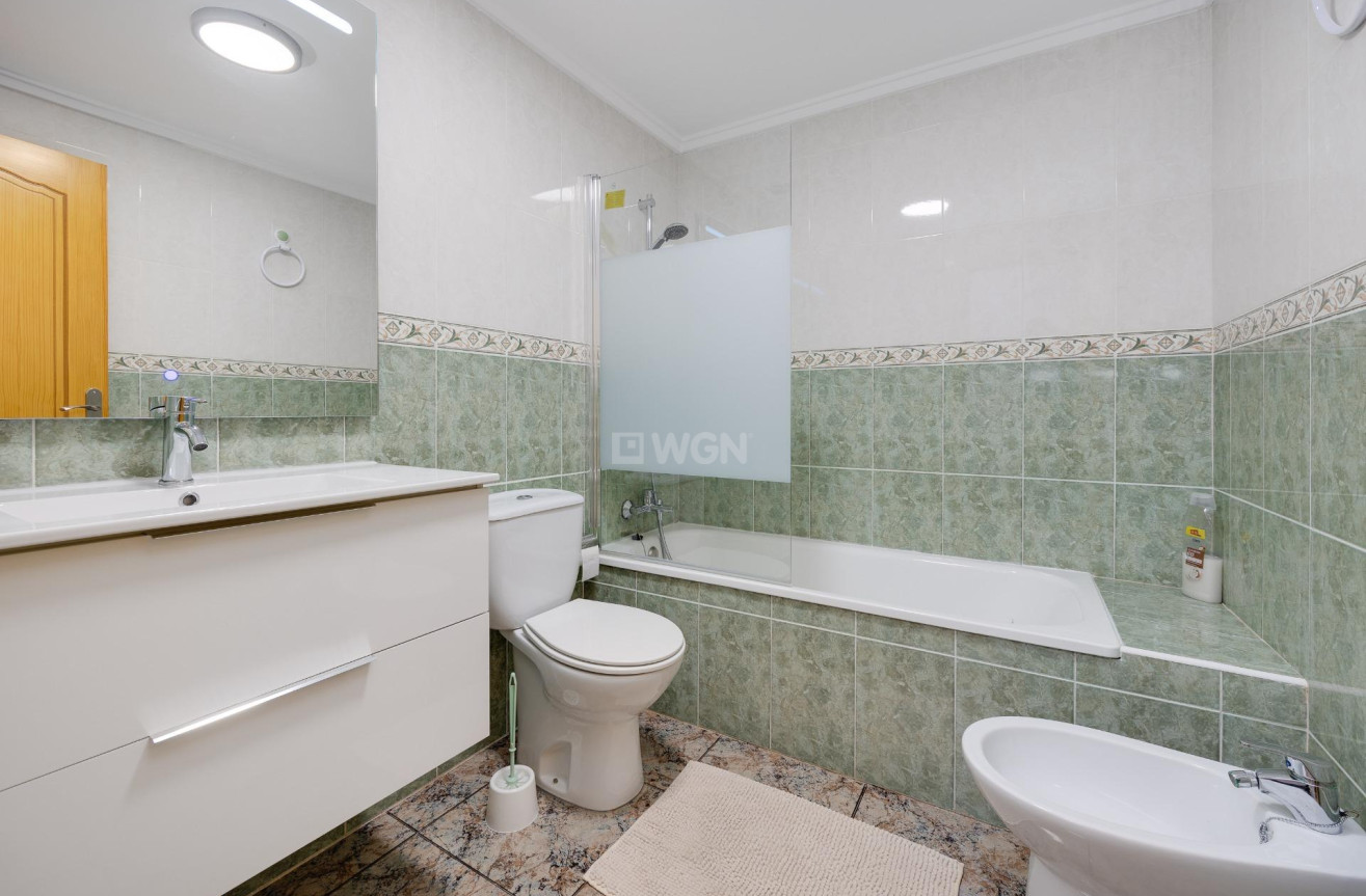 Reventa - Apartamento / piso - Torrevieja - Playa De Los Naufragos